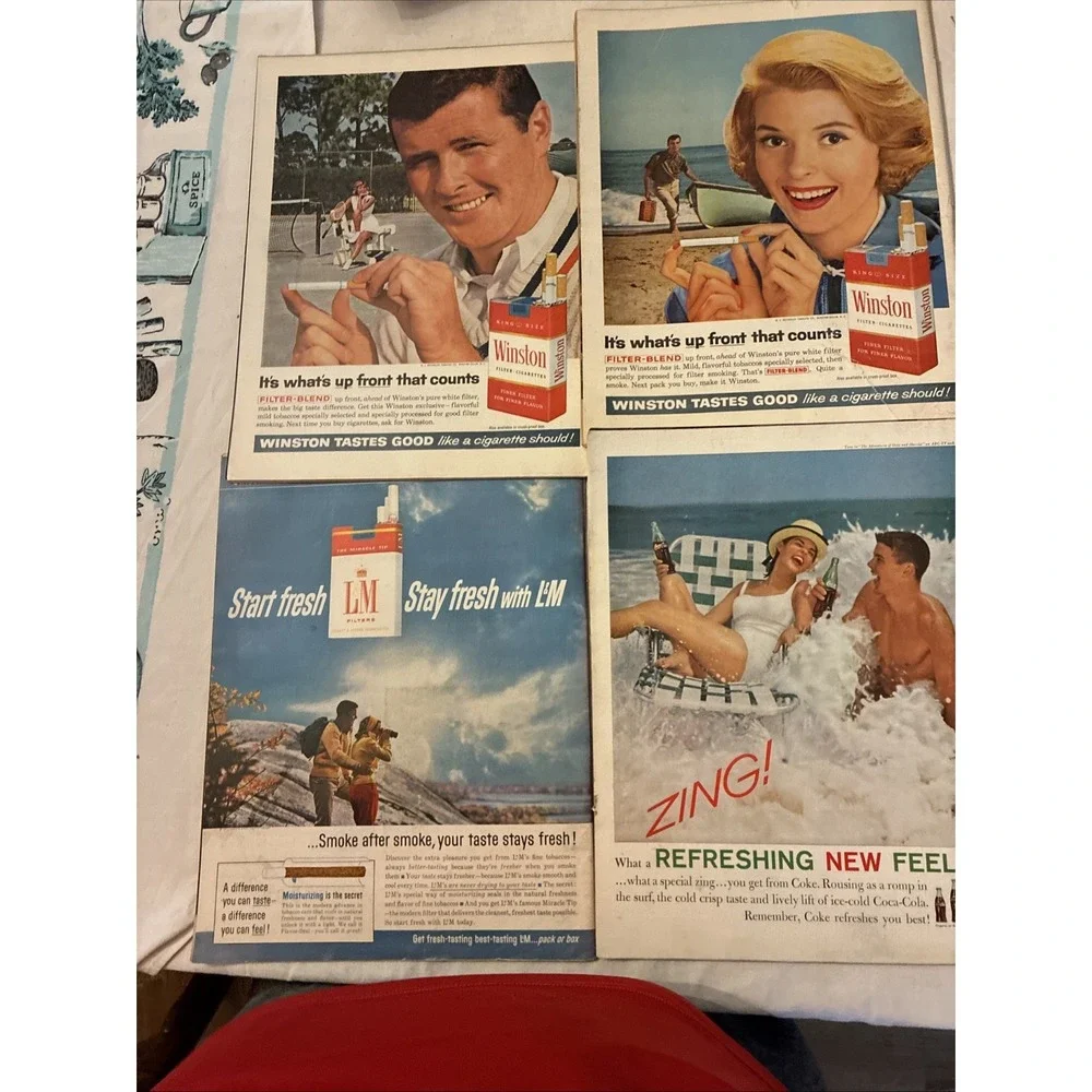 lot of 4 1961 life magazine Kennedy, Jackie, Berlin, Loren